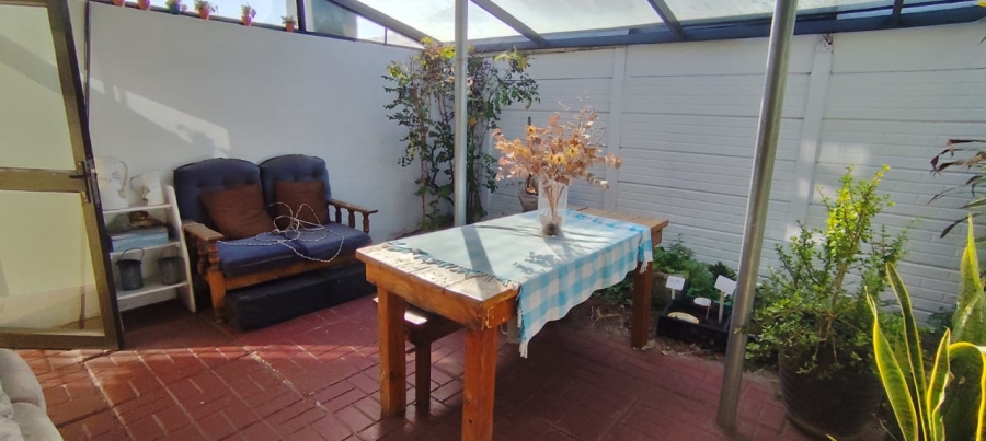 2 Bedroom Property for Sale in Colorado Western Cape